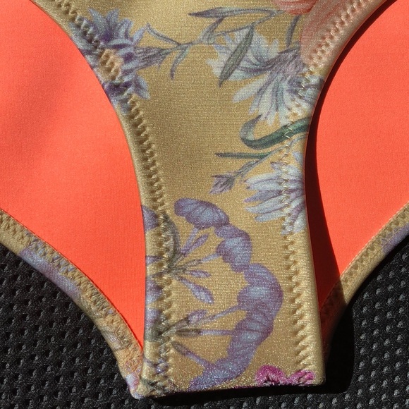 Authentic TRIANGL bikini bottoms - Picture 3 of 6